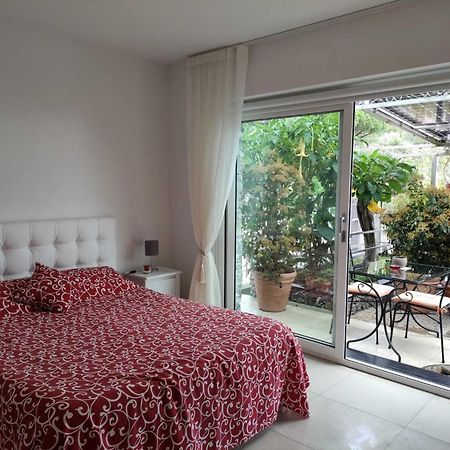 キアーヴァリLa Casa Negli Uliviアパートメント エクステリア 写真